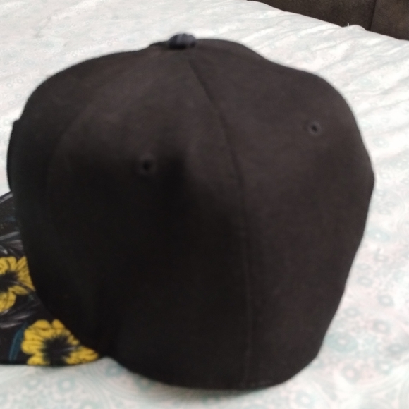 Disney Mickey Mouse black yellow tropical flower baseball hat cap - Picture 3 of 9